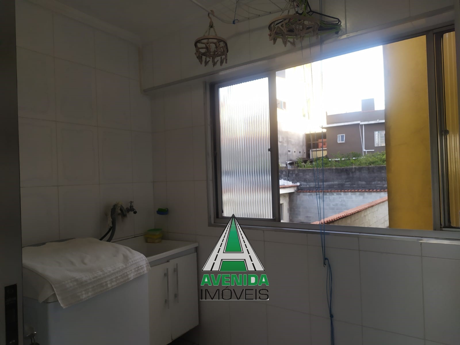 Apartamento 120 m², com 2 dormitórios, sendo 1 suíte no Jardim Calux, São Bernardo do Camp