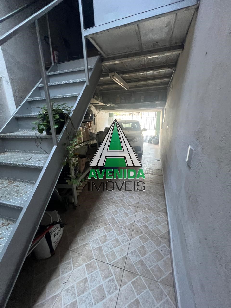 Casa  c/ 301 m² no Bairro Planalto em São Bernardo do Campo
