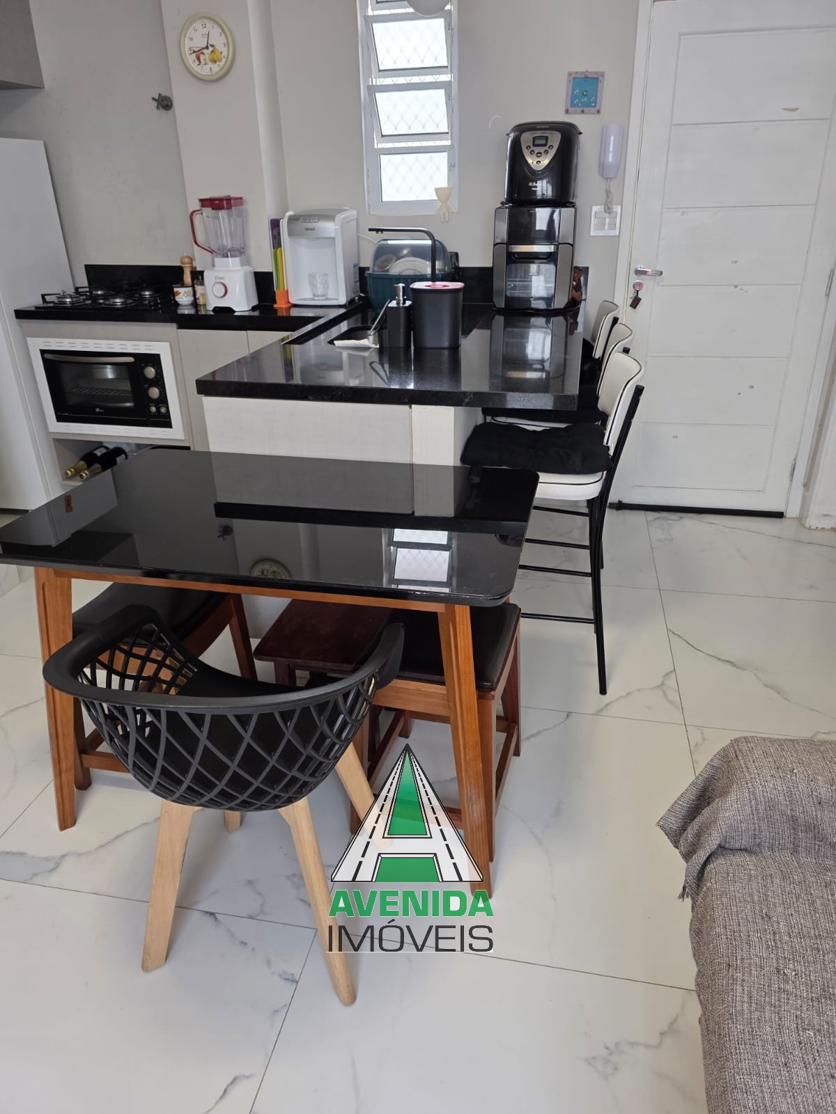 Apartamento 66 m² com 2 dormitórios, no Bairro Embaré/ Boqueirão, Santos - SP