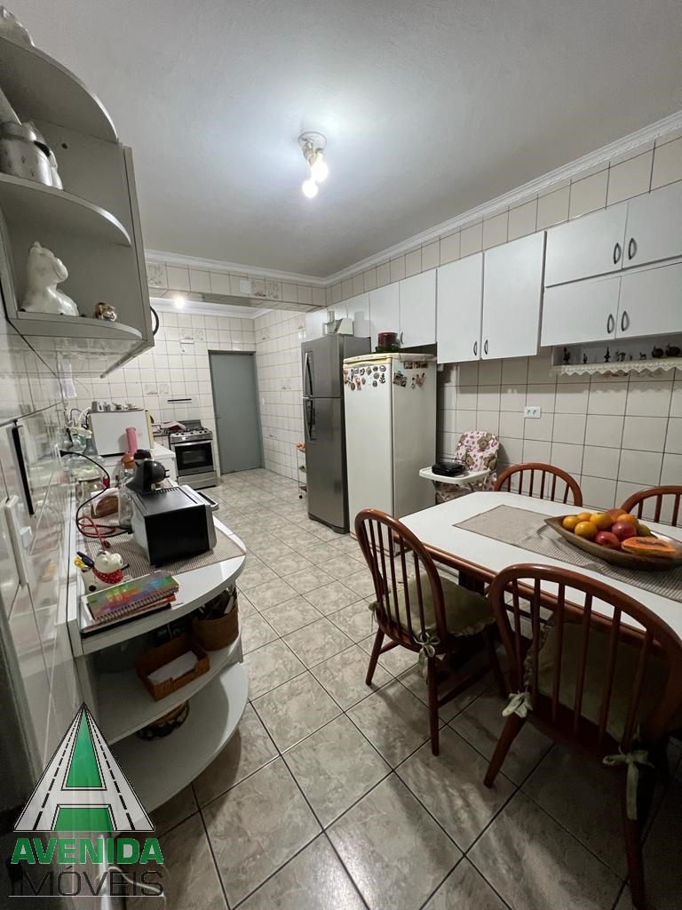 Sobrado 149 m² com 3 dormitórios na Vila Luzitania em São Bernardo do Campo