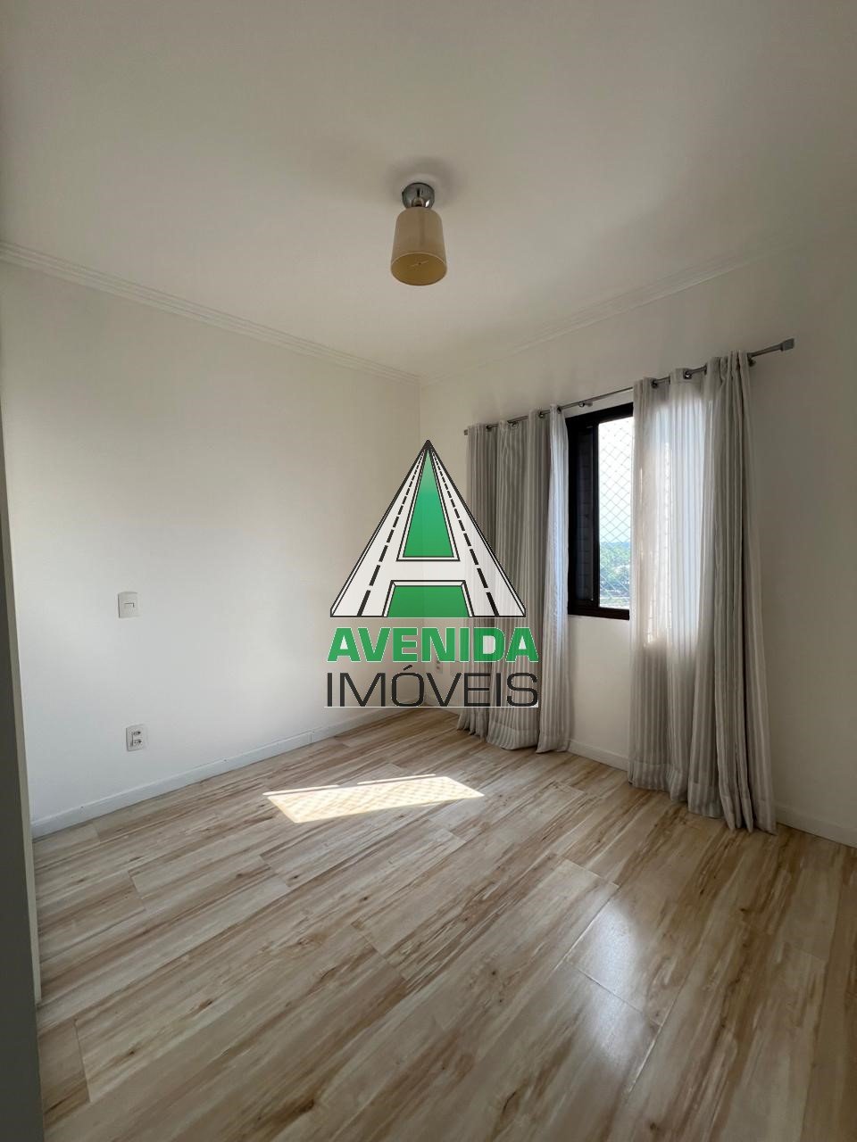 Apartamento em Interlagos com Vaga e fácil acesso ao trem